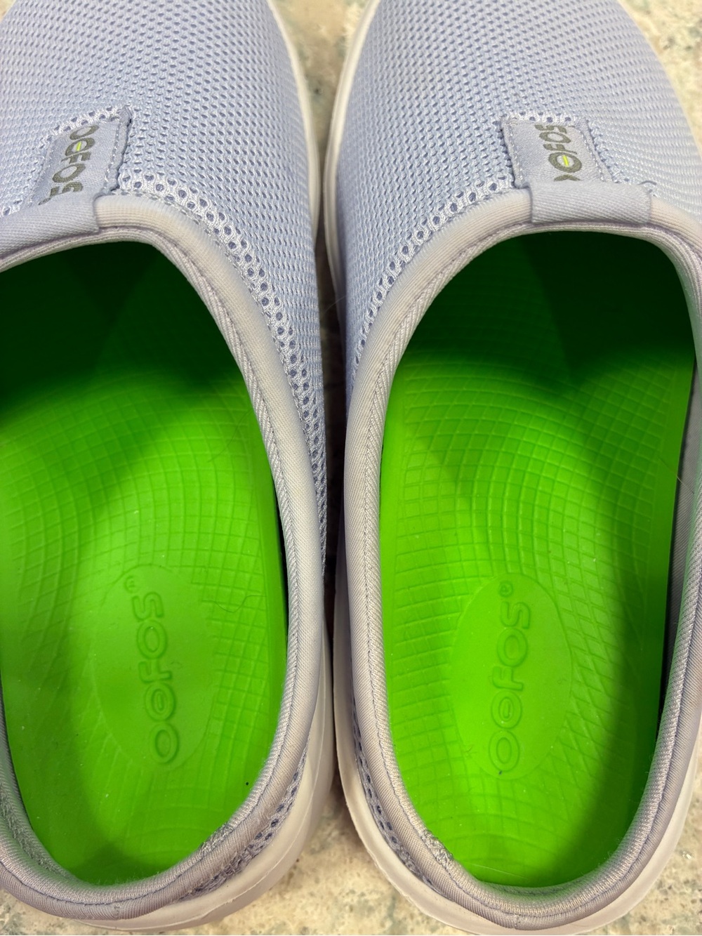 OOFOS Lavender Mesh Slip-On Clog with Bright Green Insole - Picture 2 of 6